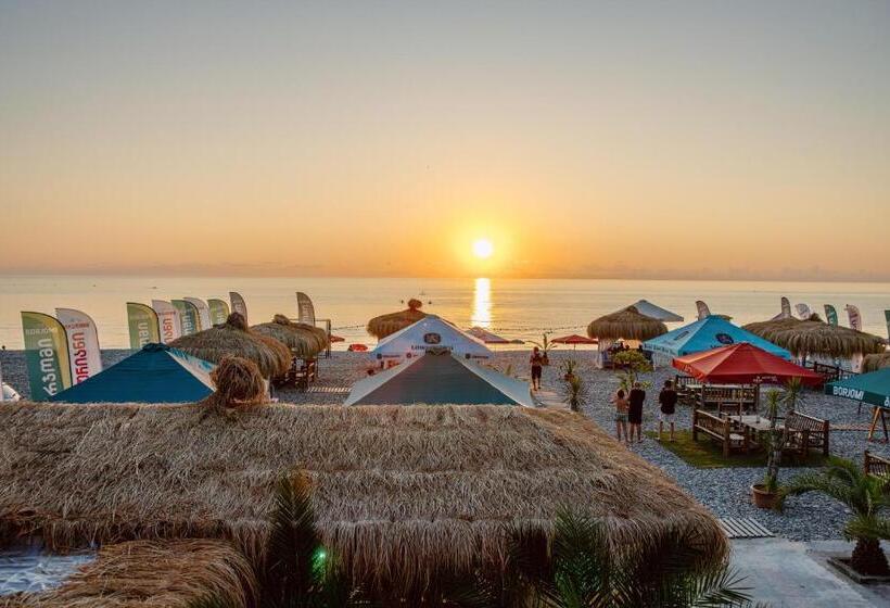 هتل Kvariati Palma