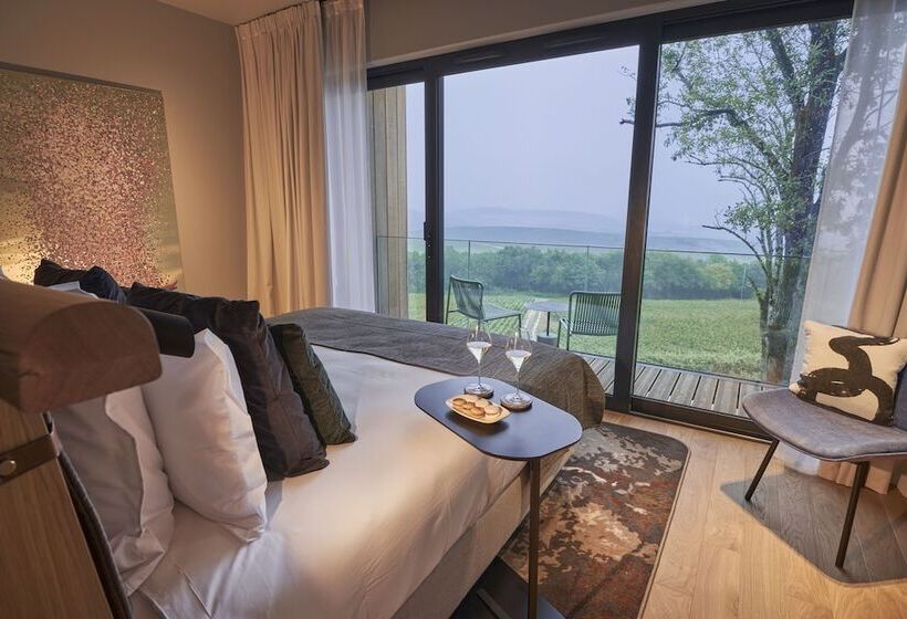 Loisium Wine & Spa Hotel Champagne