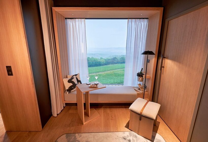 Loisium Wine & Spa Hotel Champagne