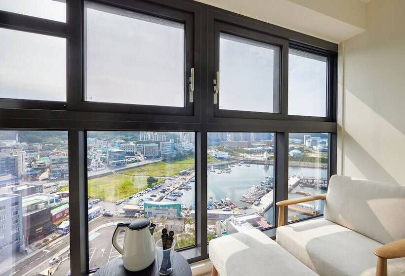 هتل Shiftdoor Residence Hari