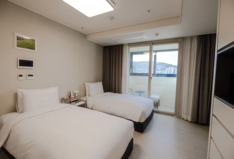 هتل Shiftdoor Residence Hari