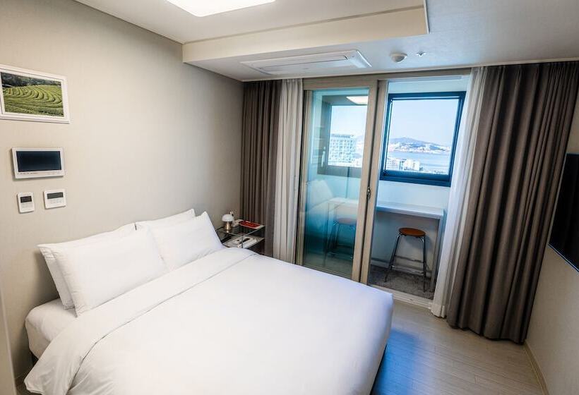 هتل Shiftdoor Residence Hari