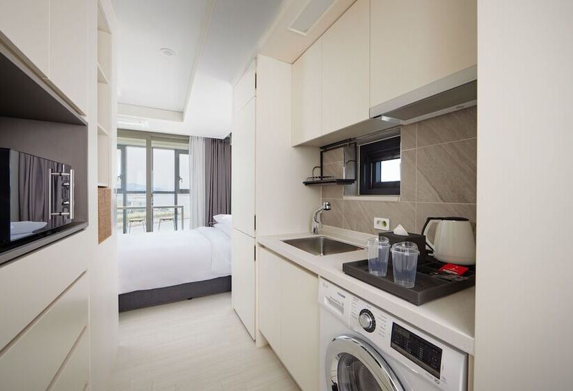 هتل Shiftdoor Residence Hari