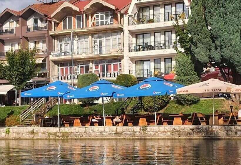 هتل Struga Riverview
