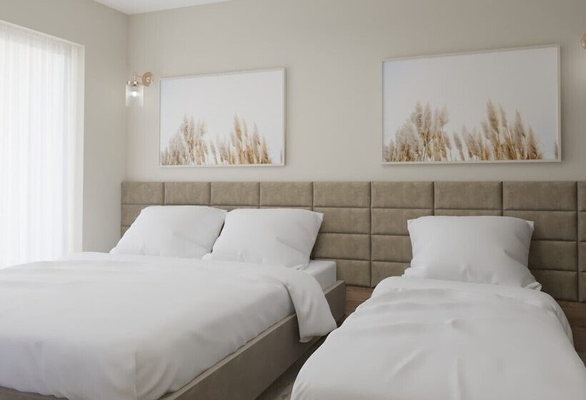 هتل Struga Riverview