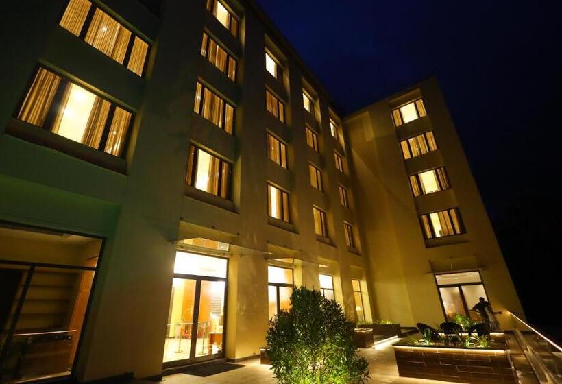 Hotel The Aurum Subrahmanya