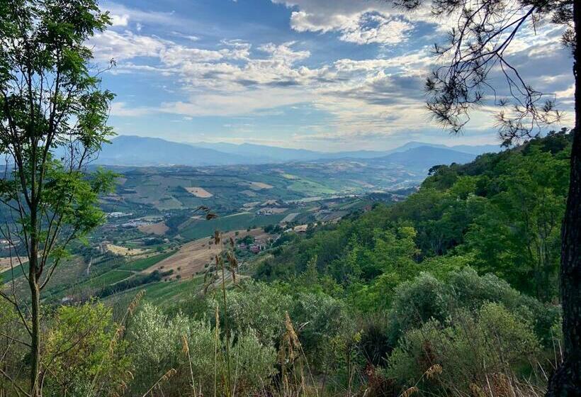 בית מלון כפרי Torre Del Gallo