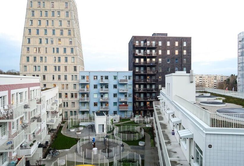 Luxury Business Studio Apartment   Garden View