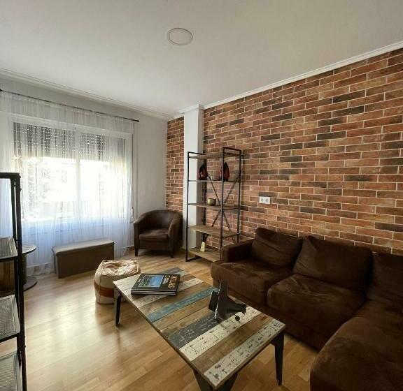 پانسیون Az The Bridge Hostel   Coliving