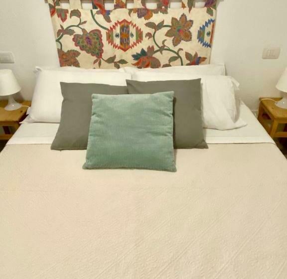 Пансион Cala Reale Rooms Marinella