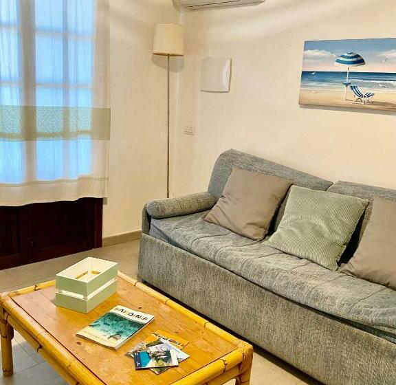 Пансион Cala Reale Rooms Marinella