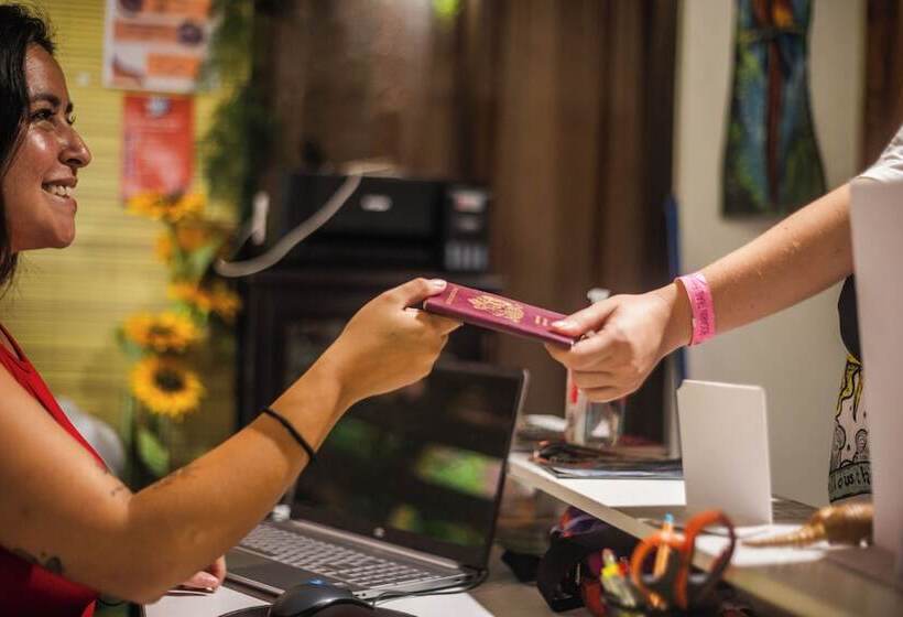 膳宿费 Hostel Santafe