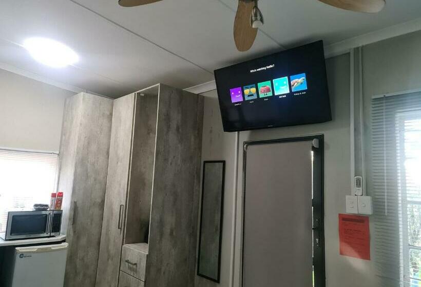 Пансион Sleep@solomon8