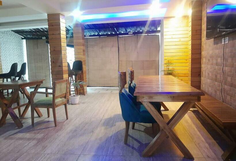 فندق صغير La Siesta India Chamba