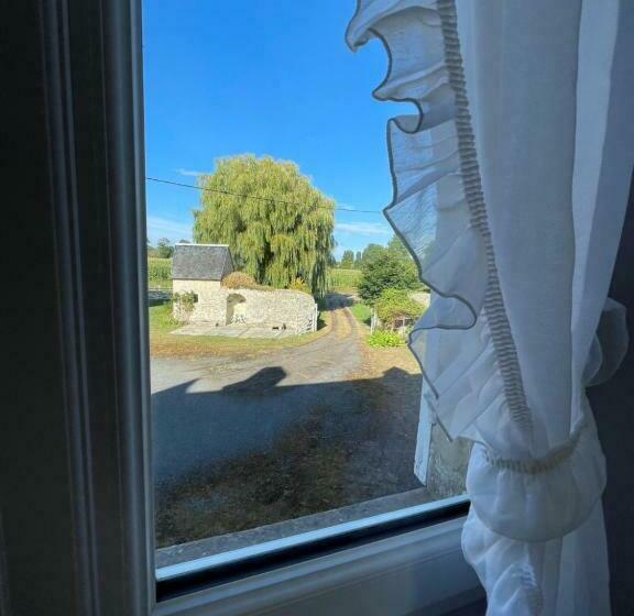 Bed and Breakfast Ferme Fortifiée D Enguenard