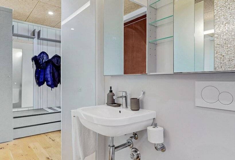 Evi S Home Hotel & Apartments