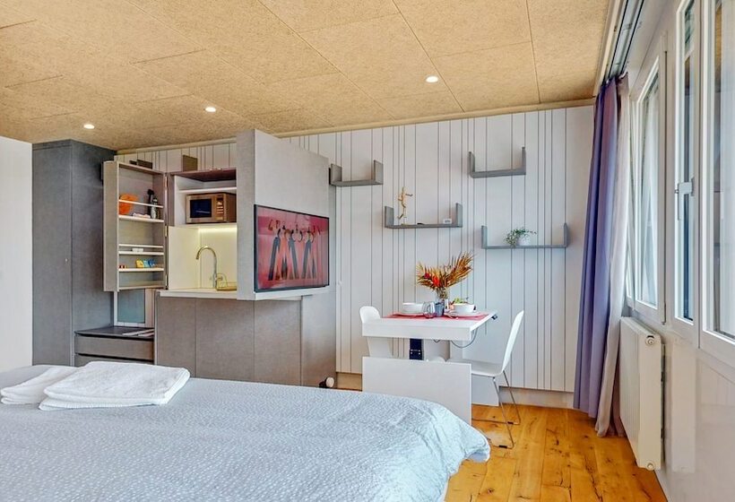 Evi S Home Hotel & Apartments