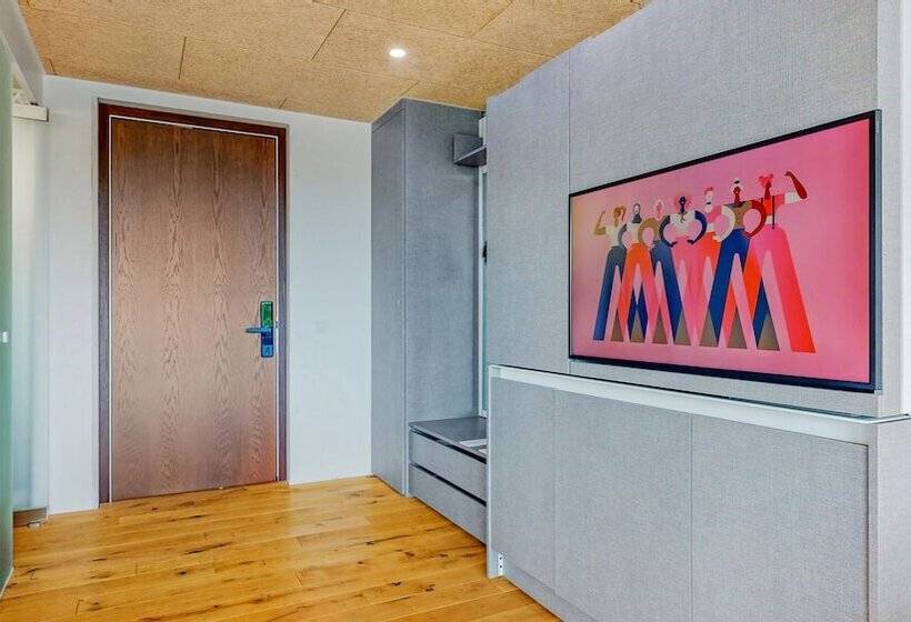 Evi S Home Hotel & Apartments