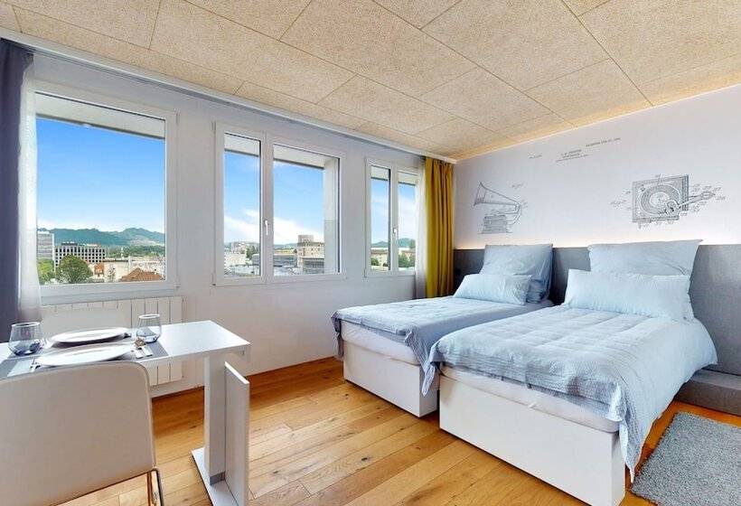 Evi S Home Hotel & Apartments