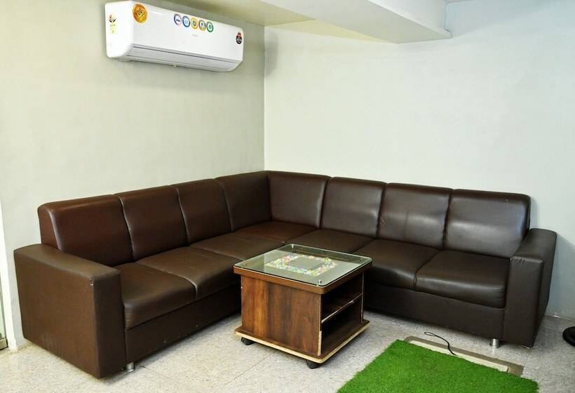 Отель Blue Leaf