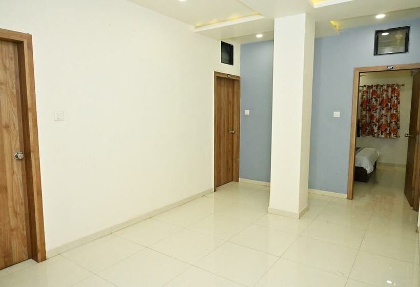 Отель Blue Leaf