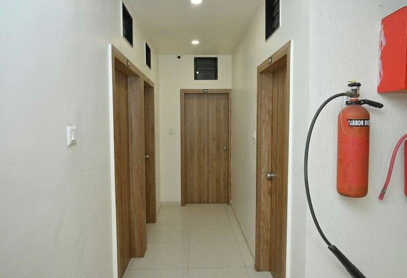 Отель Blue Leaf