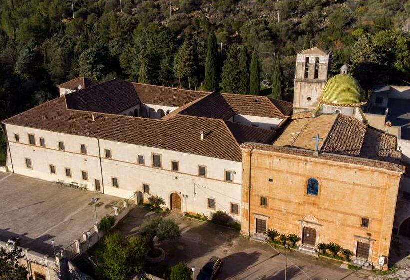 فندق Convento Di Stignano