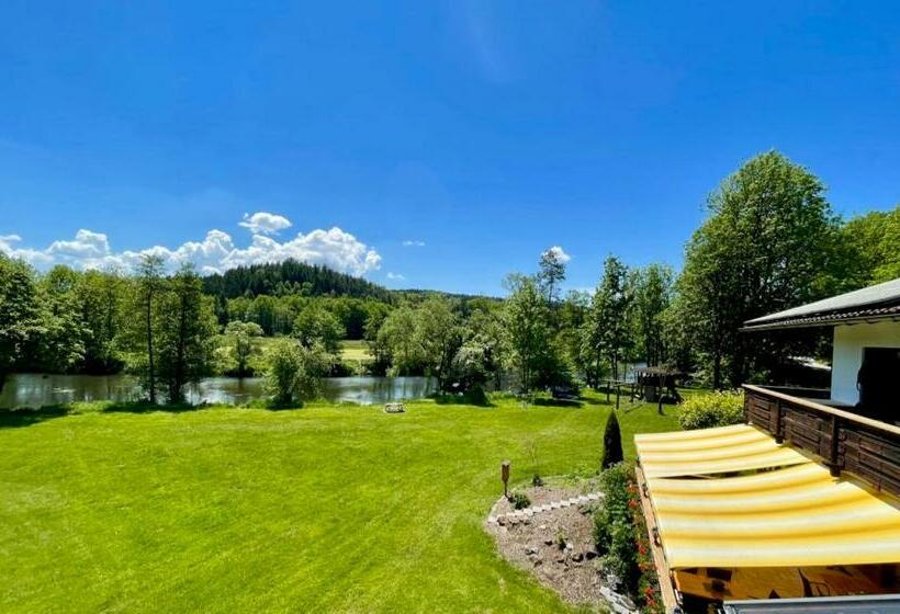 ホテル Gasthof Pension Fischerstüberl