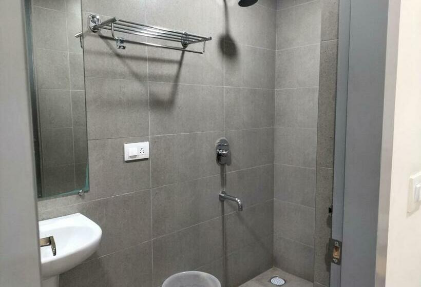 בית מלון כפרי Grace Residency   Chennai Airport