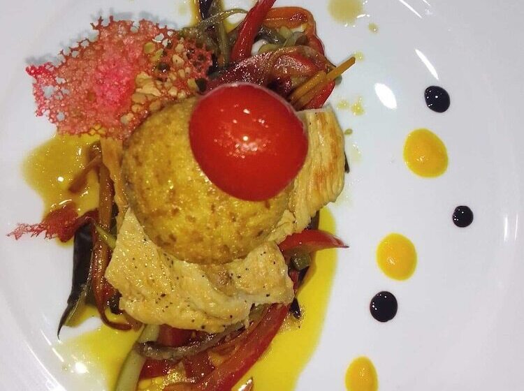 هتل Hôtel Zinou Zm