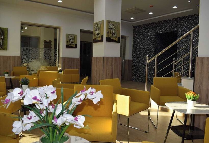 هتل Hôtel Zinou Zm