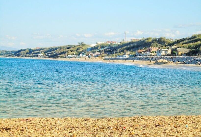 هتل Hôtel Zinou Zm