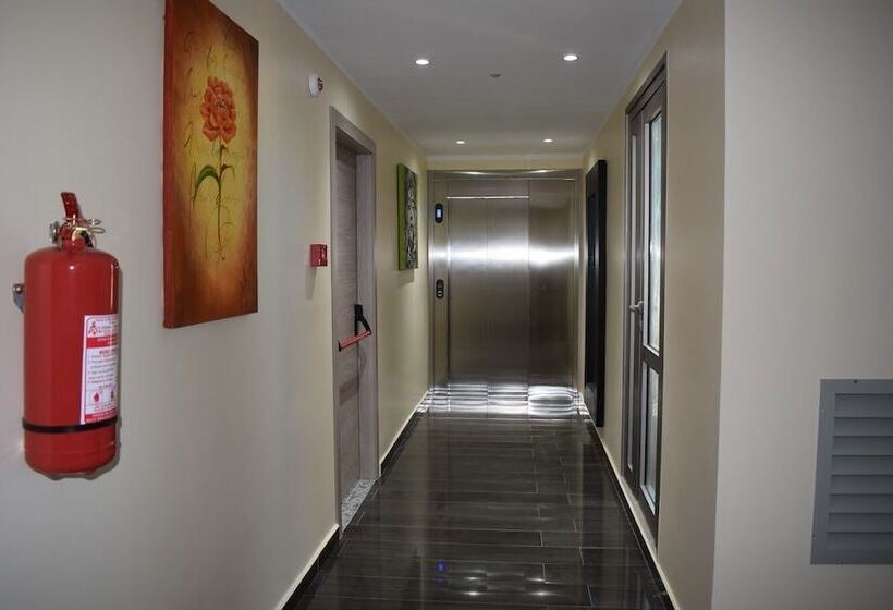 هتل Hôtel Zinou Zm