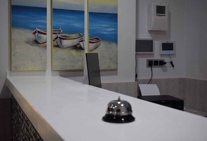 هتل Hôtel Zinou Zm