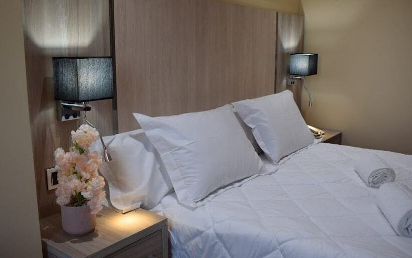 هتل Hôtel Zinou Zm