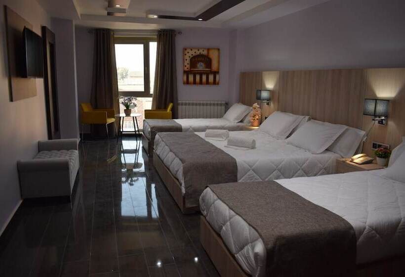 هتل Hôtel Zinou Zm