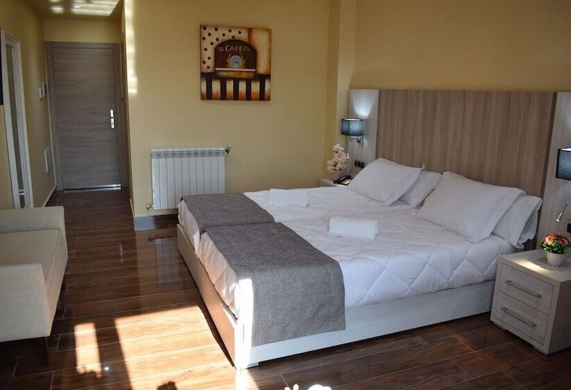 هتل Hôtel Zinou Zm