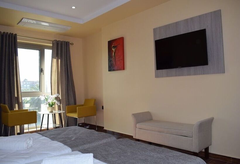 هتل Hôtel Zinou Zm