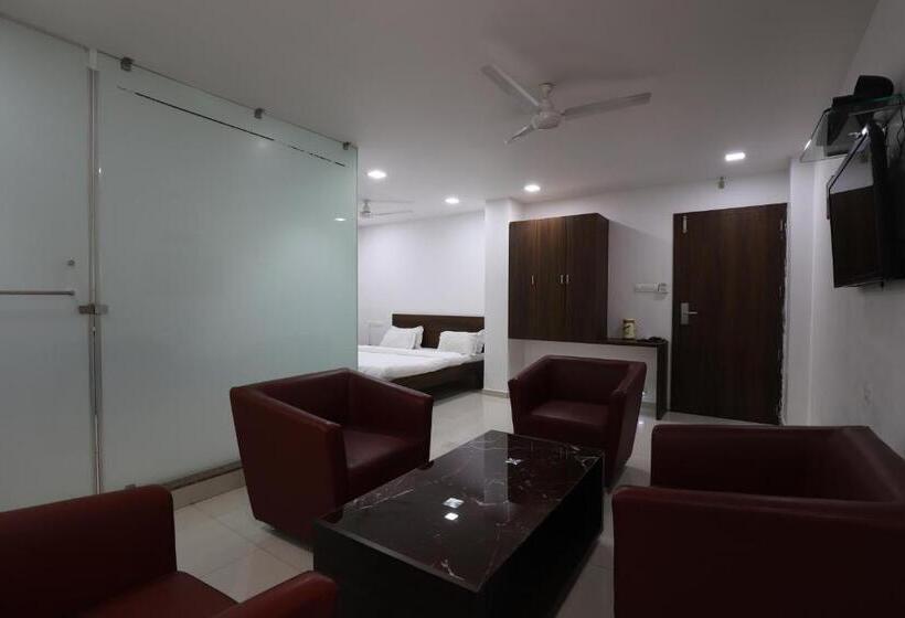 בית מלון כפרי Kutch Heritage