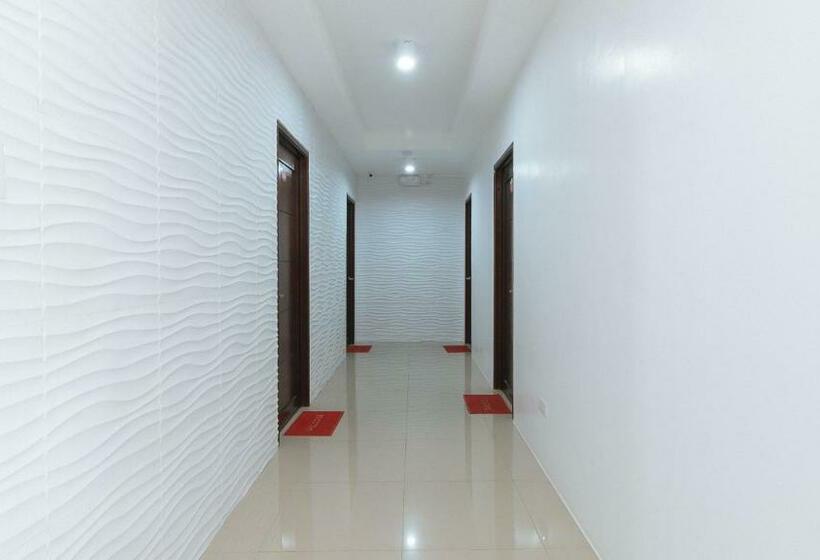 فندق Reddoorz Plus At Dbuilders Poblacion Bgc