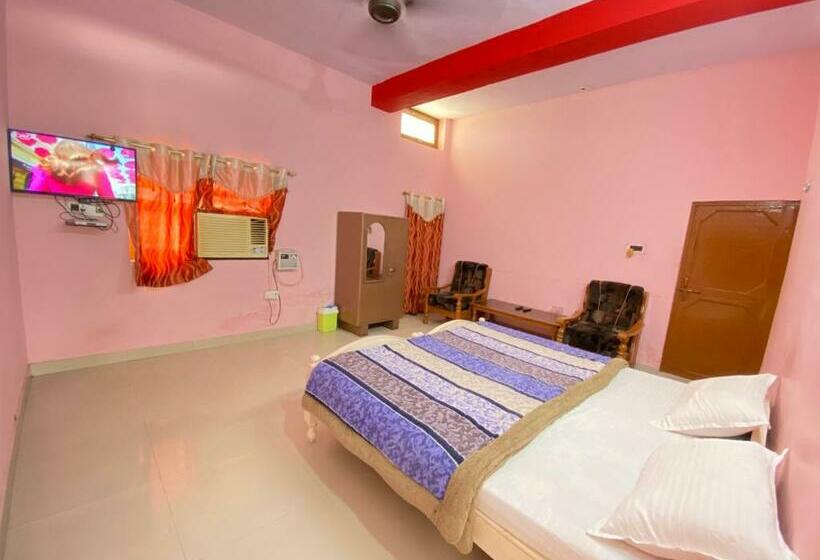 בית מלון כפרי Shri Mahant Orchha 5 Mint Walking From Ram Raja Temple