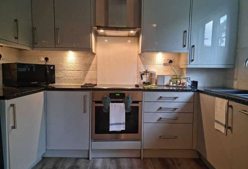 Park View Garden Apartment