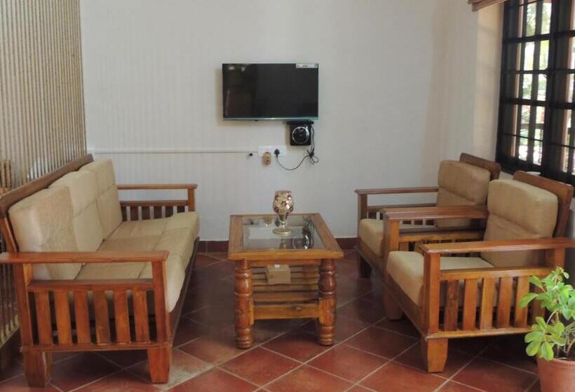 פנסיון Shimmering View