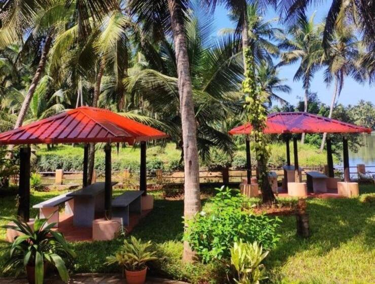 פנסיון Shimmering View