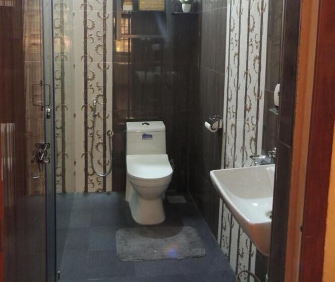 פנסיון Shimmering View