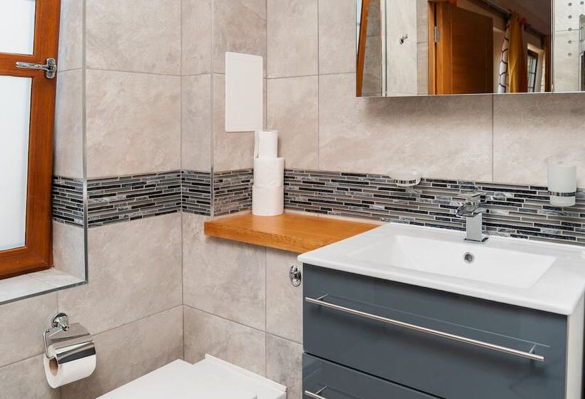 膳宿费 St Martins House Apartments