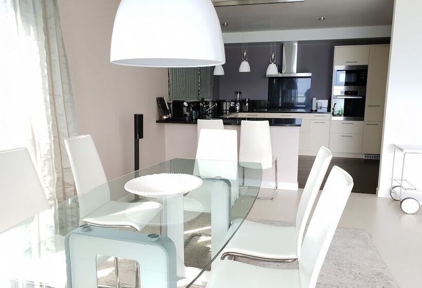 Eglise Catholique   Cosy And Bright Apartment In Montreux