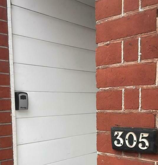 Общежитие 305 High Town Road