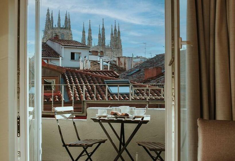 Apartamentos Burgosuites