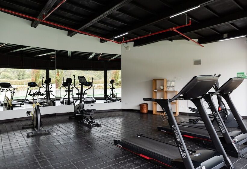 Apartasuite A 3 Min Del Aeropuerto Jmc